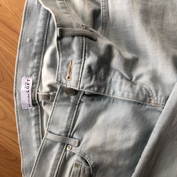 LOFT Lightwashed Modern Skinny Size 30/10 - Picture 9 of 10